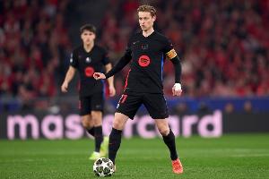 马卡：德容新经纪人已经与德科进行了会面，续约谈判已经步入正轨