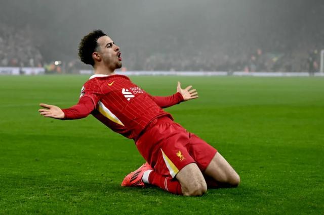 英雄联盟全球总决赛官网平台-诸强翻车夜唯红军逆转，“谦逊”的利物浦挡不住！