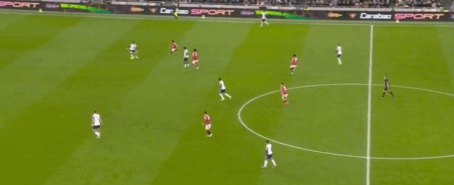 官网赛程查询-【早报】失误大战！曼联制造悬念最终落败！