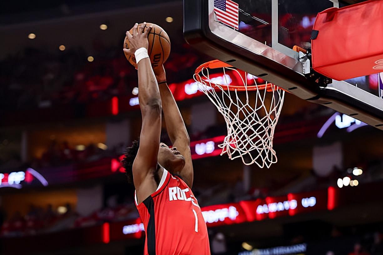 官网赛程查询-火箭内线支柱：阿门不仅天赋异禀，而且他还是一名非常勤奋的球员