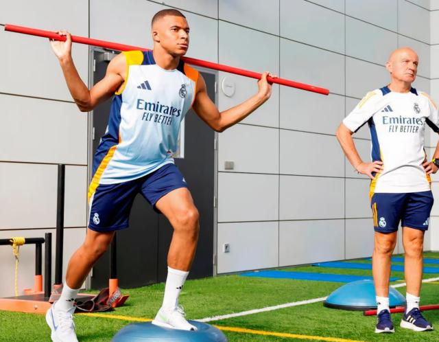 赛事入口-西媒：缺席国家队比赛，姆巴佩希望“填满油箱”