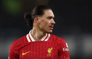 沙特记者:利雅得新月向利物浦正式报价努涅斯