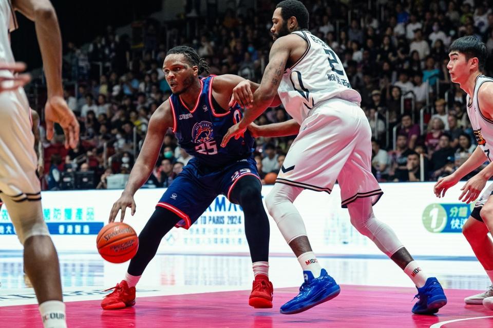 赛事入口-广厦队接近签回功勋大外援,他在本赛季的NBL赛场表现相当不错?