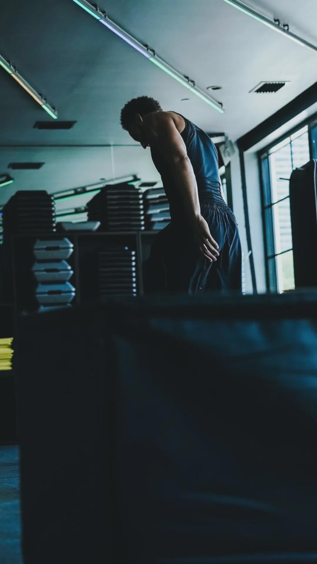 重磅!正式确定!西蒙斯!