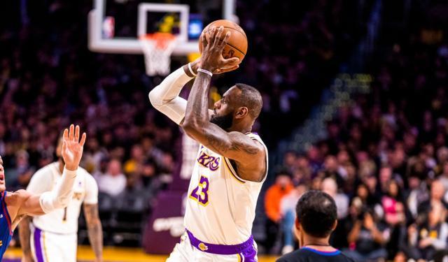 【观察】揭秘詹皇4万分：4个时代进攻4度进化