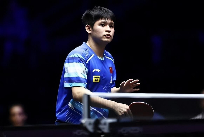 总决赛直播-WTT多哈球星赛：国乒首个主力被淘汰！梁靖崑2-3惜败，张本智和胜同胞|周启豪|林诗栋|向鹏|吉山僚一|朴康贤_新浪体育_新浪新闻