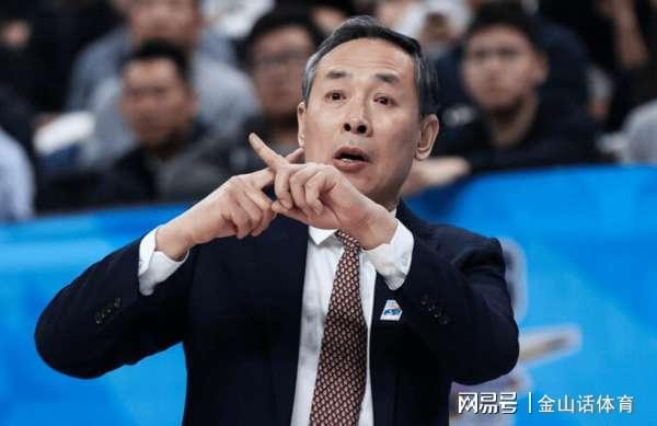 S赛官网-4战3负！60岁老帅又遇大麻烦，接下来5个对手，有4个是“硬茬子”