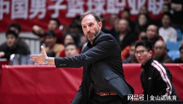 S赛官网-4战3负！60岁老帅又遇大麻烦，接下来5个对手，有4个是“硬茬子”