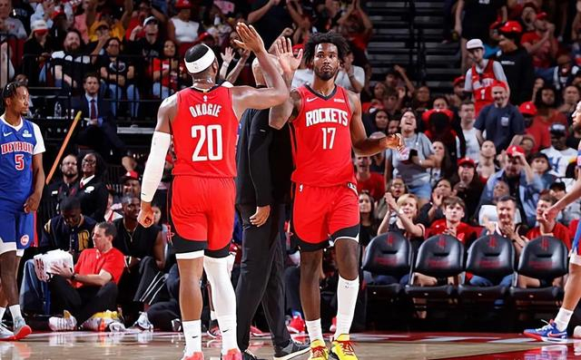 S赛官网-火箭复苏却忘了1人？别让“底薪王”成摆设 他1招乃隐藏王牌|奥科吉|季后赛|俄克拉荷马雷霆队|圣安东尼奥马刺队|休斯敦火箭队_新浪体育_新浪新闻