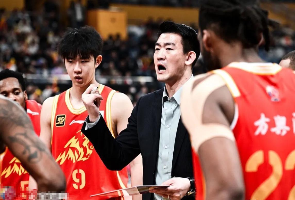 S赛官网-广厦男篮101-93上海后，不得不承认3个事实，王博放弃一人对了